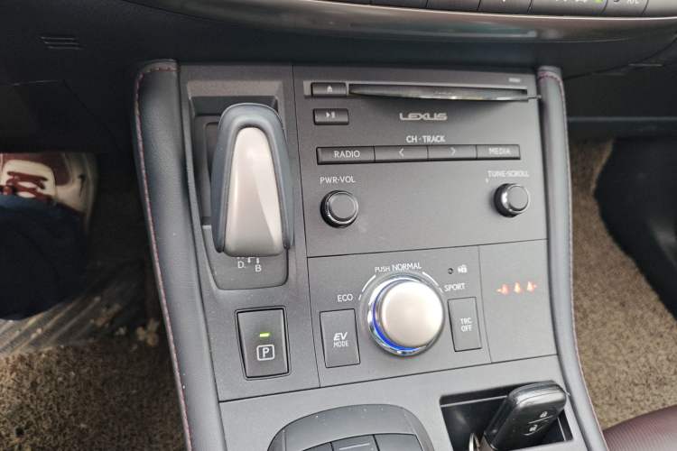 Used Lexus CT 2017 CT200h Comfort Edition Monochrome China VI