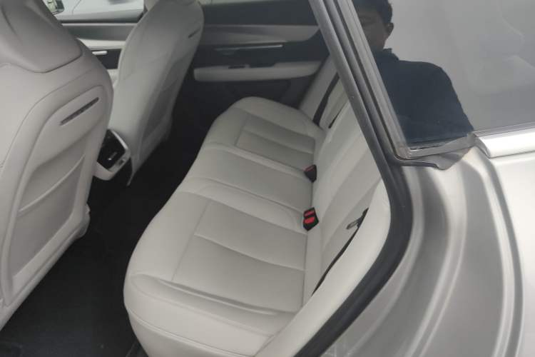 Used XPeng P7 2024 P7i 550 Pro Left Rear Seat