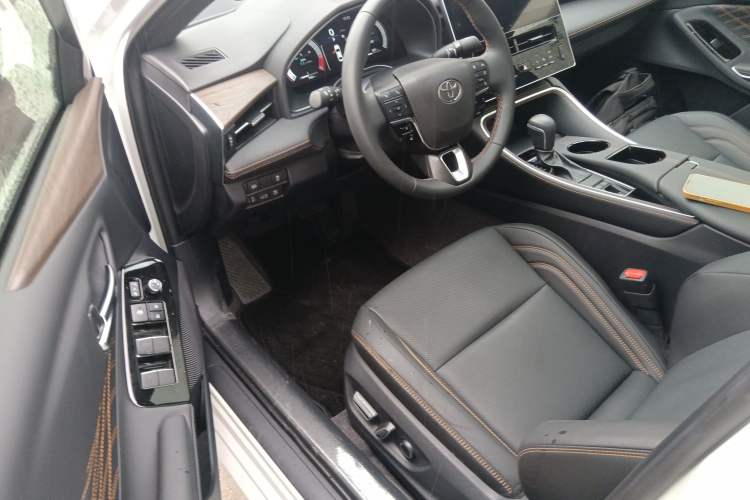 Used Toyota Avalon 2024 2.0L Luxury Edition
