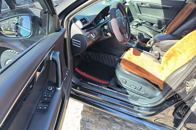 Used Volkswagen Magotan 2012 Revised 1.8TSI Luxury Version Driver Seat