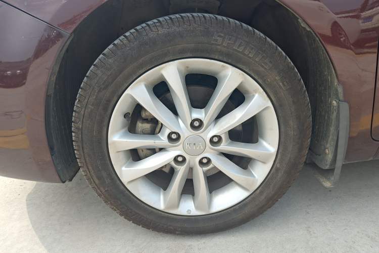 Used Kia K3 2016 1.6L Automatic with Sunroof