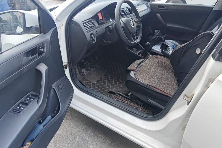 Used Volkswagen Santana 2021 1.5L Manual Fashion Edition Driver Seat