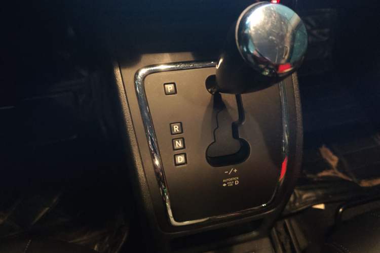 Used Jeep Patriot 2013 2.4 Sport Edition Gear Lever
