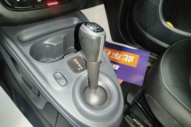 Used smart fortwo 2018 0.9T 66 kW Flowing Green Special Edition China V Standard
