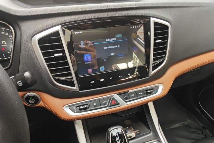 Used Geely Auto Vision X6 2018 1.4T CVT 4G Connected Luxury Version