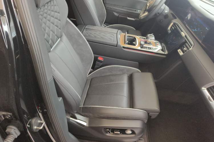 Used Hongqi E-HS9 2021 460 km Range Flagship Edition Six-Seater
