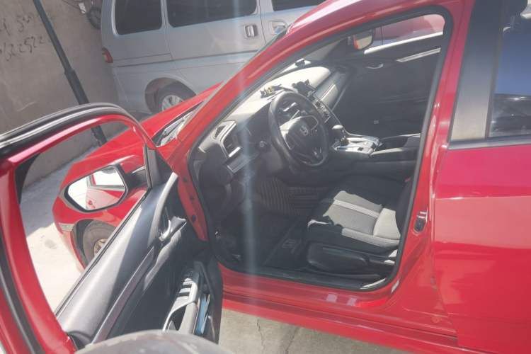 Used Honda Civic 2016 180TURBO CVT Comfort Version
