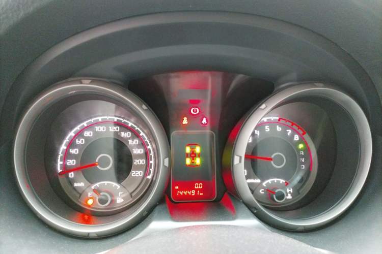 Used Mitsubishi Pajero 2018 3.0L Automatic Standard Edition Instrument Cluster