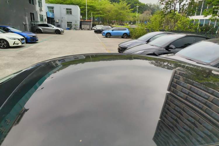 Used Tesla Model Y 2023 Rear-Wheel-Drive Version Roof