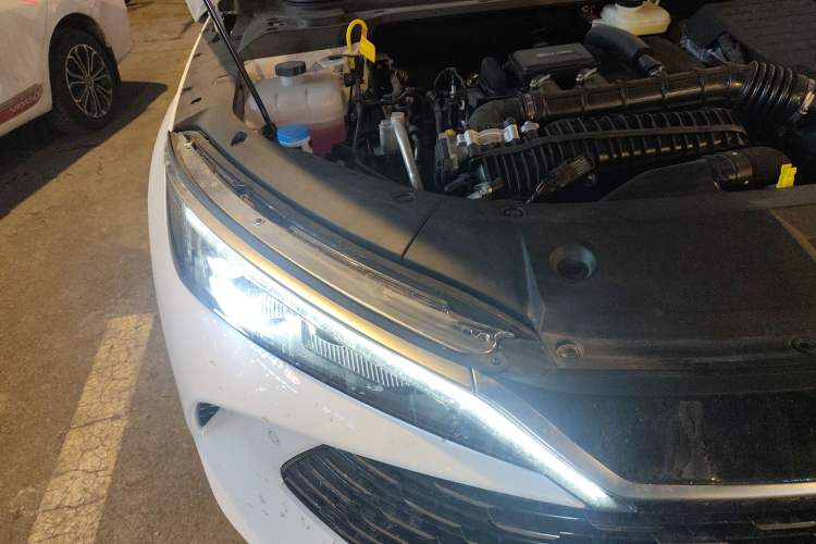 Used BYD Qin L 2025 DM-i Smart Drive 80KM Leading Model