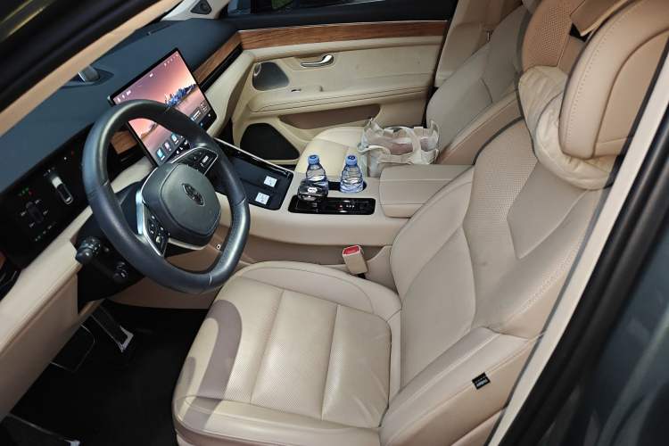 Used Hima AITO M5 2022 Pure Electric All-Wheel-Drive Performance Edition Left Front Seat