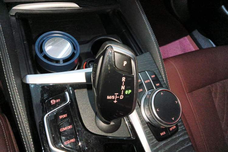 Used BMW 5 Series 2022 Second Facelift 530Li Leading Edition M Sport Package