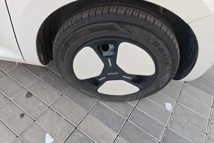Used CHANGAN NEVO Lumin 2024 205km Launch Edition Right Front Wheel Hub