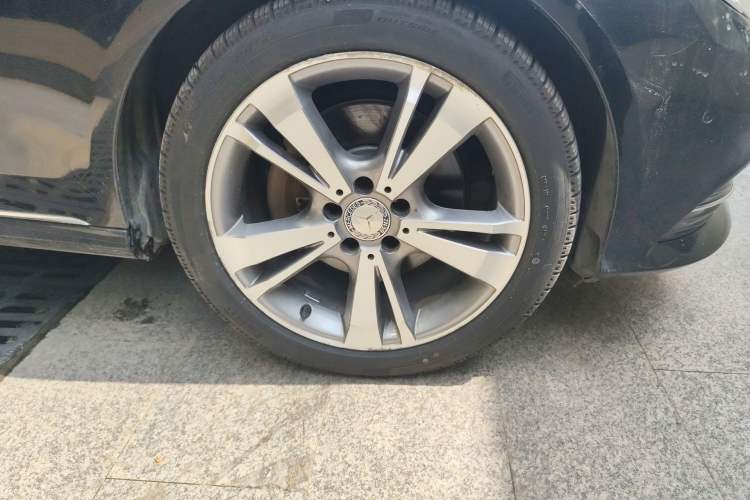 Used Mercedes-Benz E-Class 2015 E 320 L 4MATIC Exterior 7