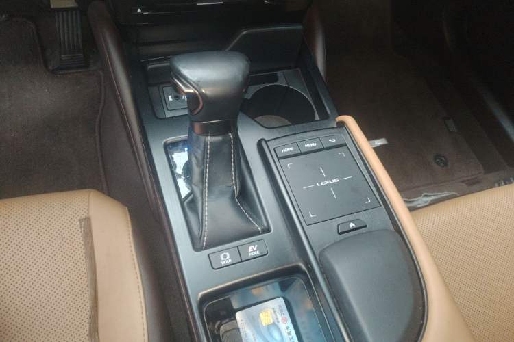 Used Lexus ES 2018 300h Premier Edition China V Standard