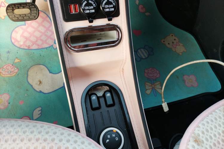 Used Wuling Hongguang MINIEV 2022 Macaron Premium Model – Lithium Iron Phosphate
