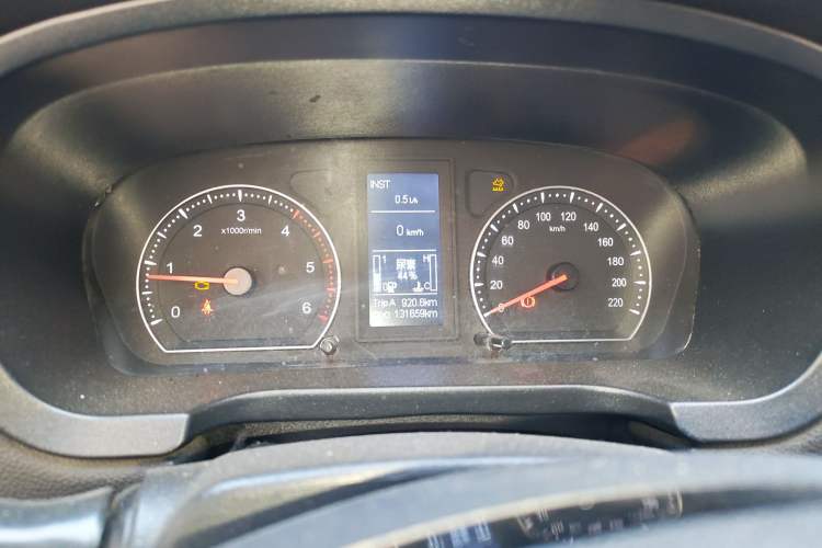 Used Foton Tunland 2020 2.0T Tigon 5 Diesel Two-Wheel-Drive Luxury Version Long Wheelbase Flatbed – 4F20TC