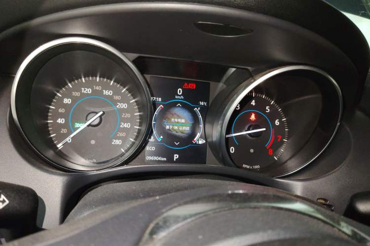 Used Jaguar XE 2017 2.0T 200 PS R-Sport
