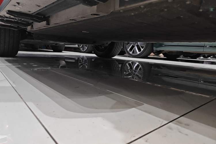 Ojetý iCAR V23 2026 Model V23S 501 Four-Wheel Drive Peak Performance Edition