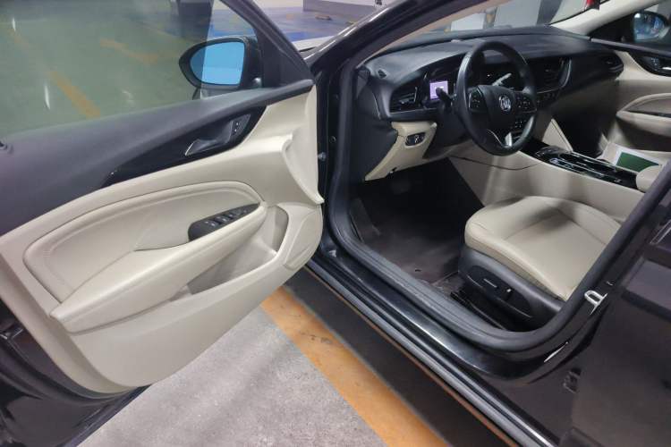 Used Buick Regal 2020 552T Elite Edition Driver Seat