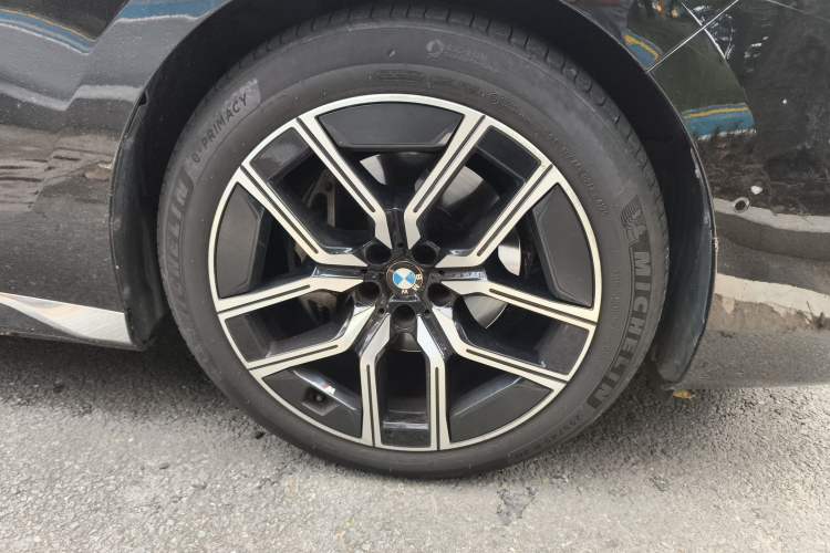 Used BMW 7 Series 2023 735Li M Sport Package