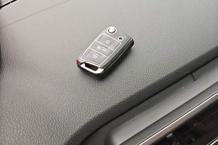 Used Volkswagen Lavida 2024 300TSI DSG Starry Sky Deluxe Edition Vehicle Key