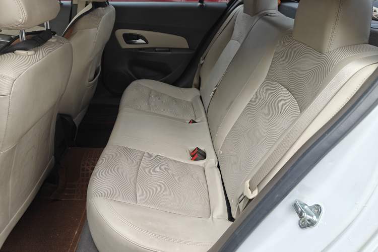 Used Chevrolet Cruze 2015 1.5L Classic SE AT Left Rear Seat