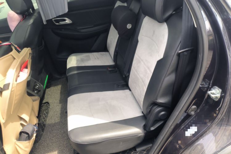 Used CHANGAN OSHAN X7 PLUS 2022 1.5T Blue Whale Edition Automatic Prestige 7-Seater Left Rear Seat