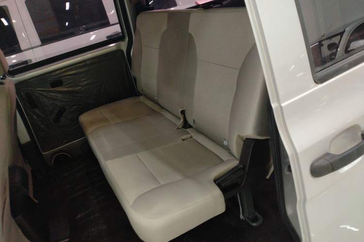 Used Wuling Hongguang V 2022 1.5L Jingqu Version Hydraulic Power Steering LAR