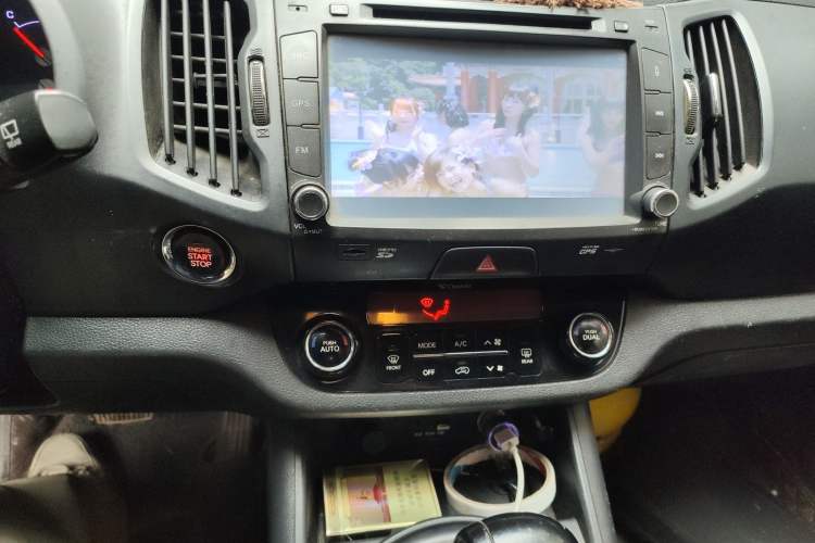 Used Kia Sportage R 2014 2.0L Automatic Two-Wheel Drive Premium Trim
