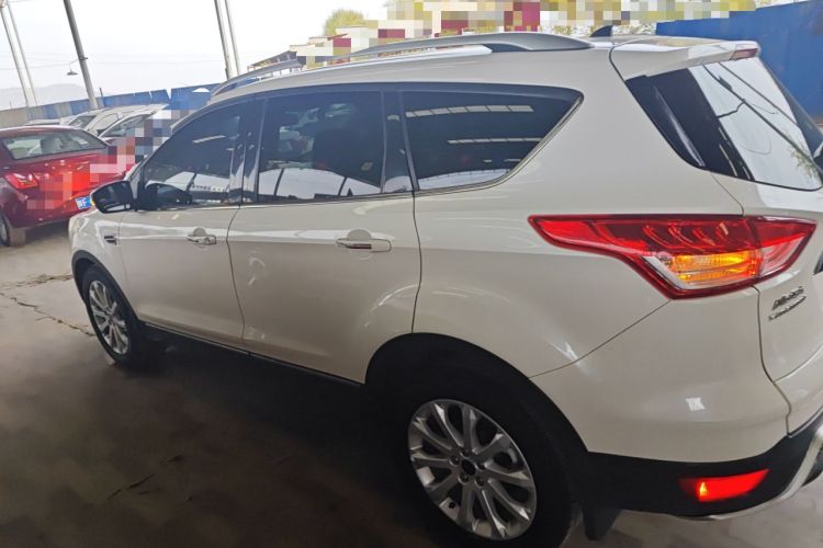 Used Ford Kuga 2015 2.0L GTDi Four-Wheel Drive Prestige Model
