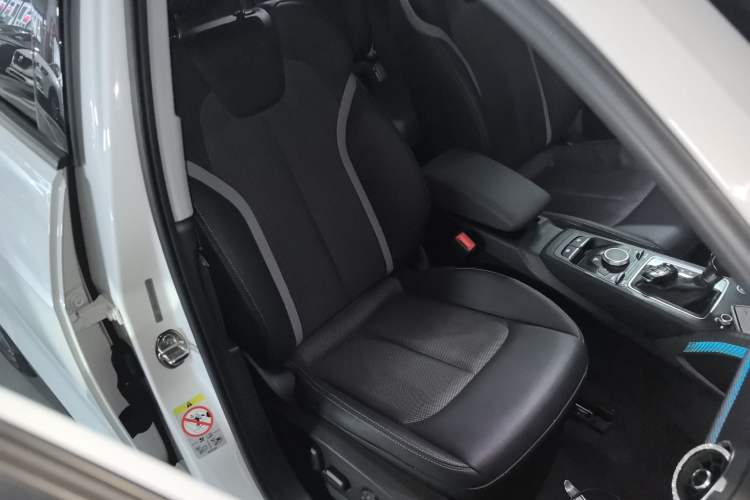 Used Audi Q2L 2020 35 TFSI Fashion Dynamic Model
