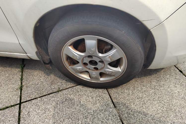 Used Chevrolet Sail 2013 Sedan 1.4L Manual Ideal Happiness Edition Right Front Wheel Hub