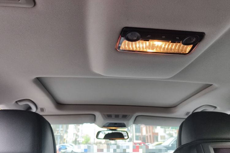 Used BMW 7 Series  Headliner