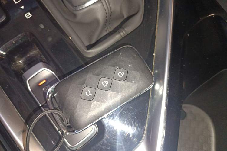 Used Wuling Asta 2022 2.0L DHT Electric-Speed Version