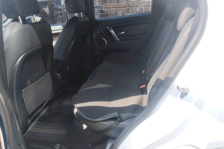 Used Land Rover Discovery Sport 2020 249 PS R-Dynamic Performance Edition Left Rear Seat