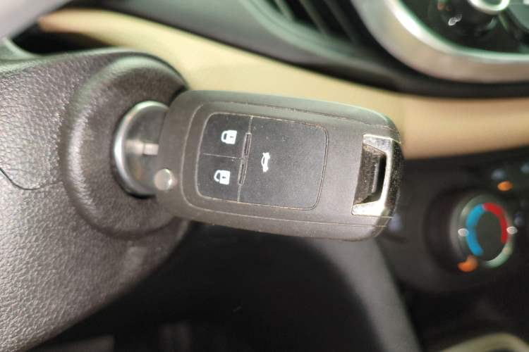 Used Chevrolet Monza 2021 320 Automatic Enjoyment Sunroof Edition