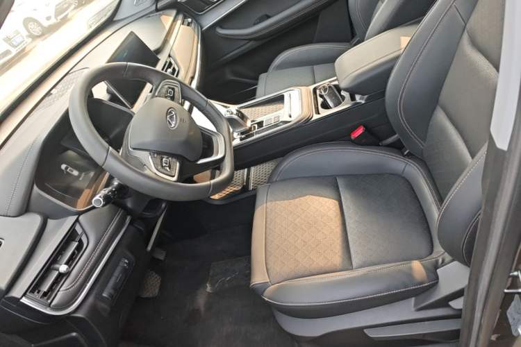 Used Chery Tiggo 8 2024 1.5 TCI Automatic New Dynamic 7-Seater Left Front Seat