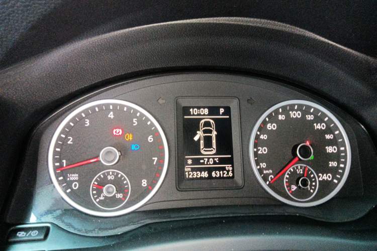 Used Volkswagen Tiguan L 2016 300TSI Automatic Two-Wheel Drive Trend Edition