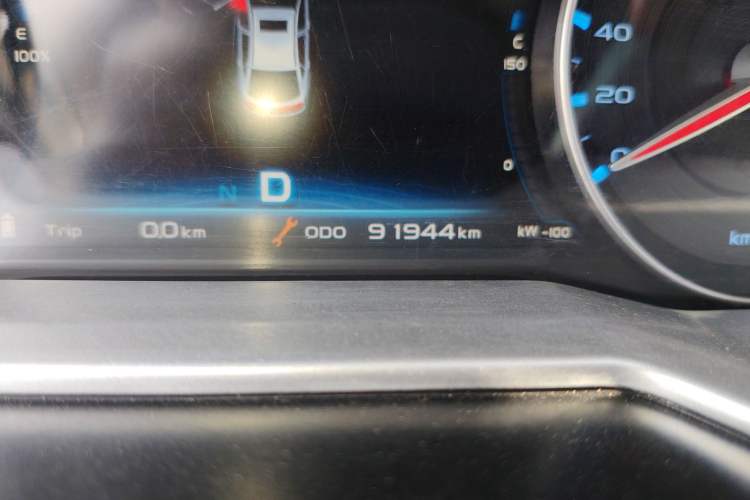 Used Geely Auto Emgrand New Energy 2017 1.5L PHEV Elite Model Odometer Close Up