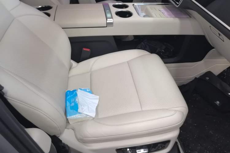 Used Li Auto L8 2023 Max model
