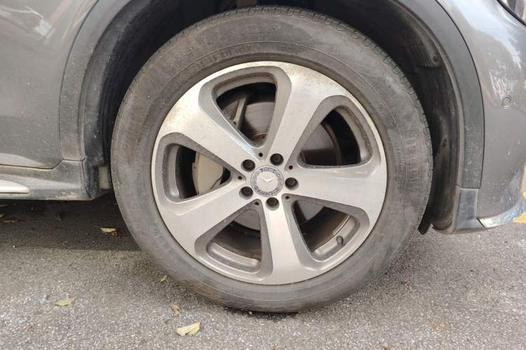 Used Mercedes-Benz GLC 2017 GLC 260 4MATIC Luxury Model
