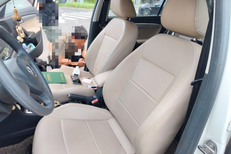 Used Volkswagen Gran Lavida 2013 1.6L Automatic Fashion Model
