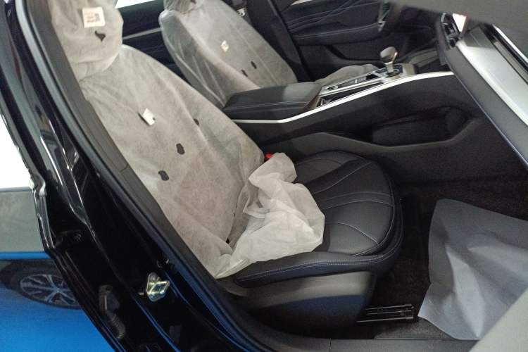 Used Geely Auto Preface 2025 Dongfang Yao 1.5TD Fuyao Edition
