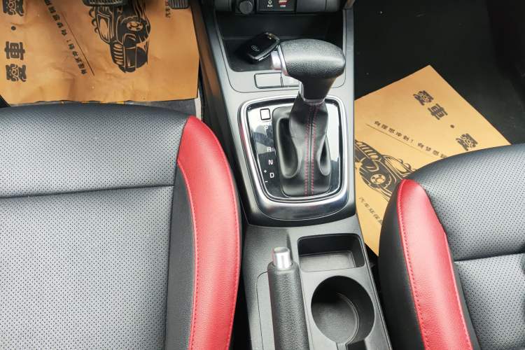 Used Kia KX Cross 2017 1.4L AT GLS
