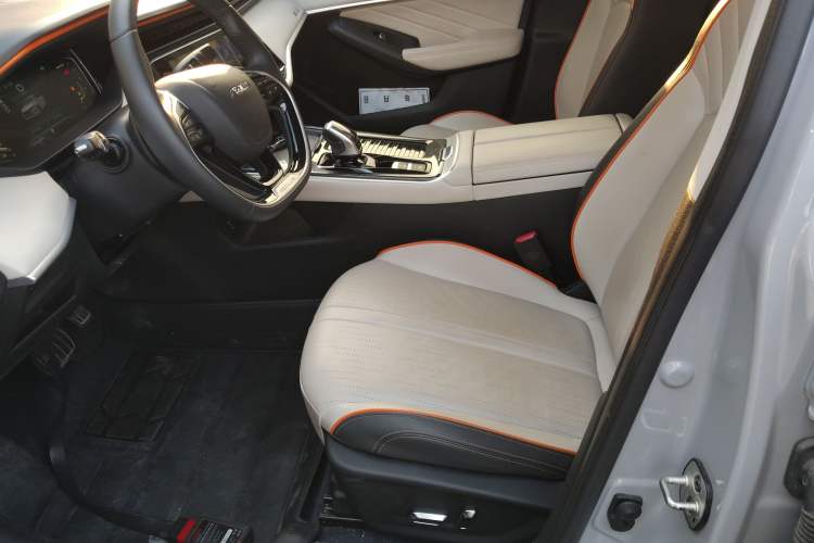 Used Dongfeng Aeolus Yixuan MAX 2022 1.5T Super Stylish Trendsetter Edition
