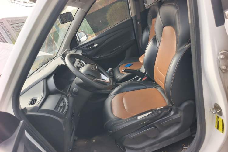 Used Wuling Hongguang S3 2019 1.5L Manual Comfort Model China VI Standard
