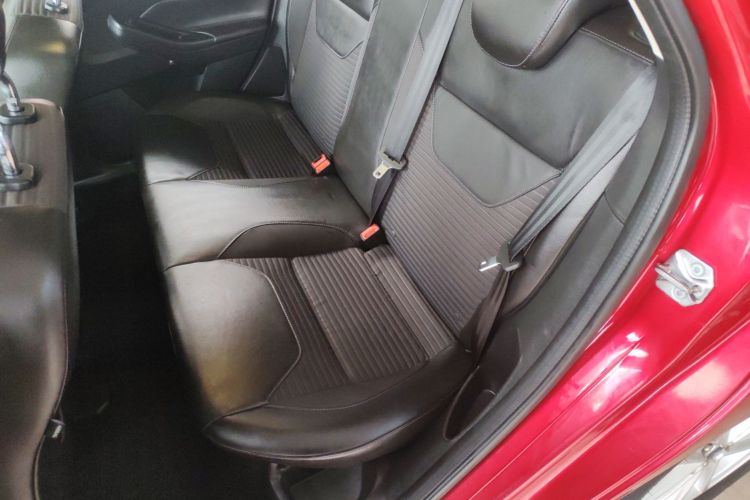 Used Ford Focus 2015 Hatchback 1.6L Automatic Fashion Edition