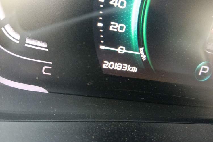 Used Geely Auto Coolray 2023 1.5T DCT Diamond Edition Odometer Close Up