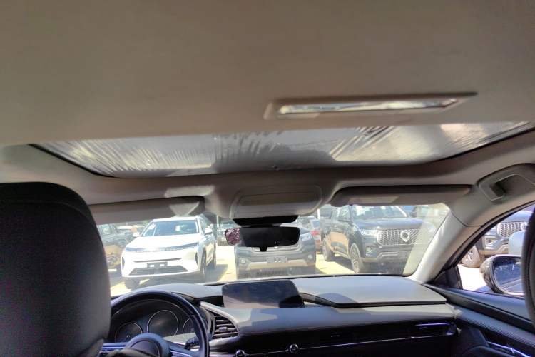 Used Mazda 3 Axela 2021 2.0L Automatic Zhiyao Edition
